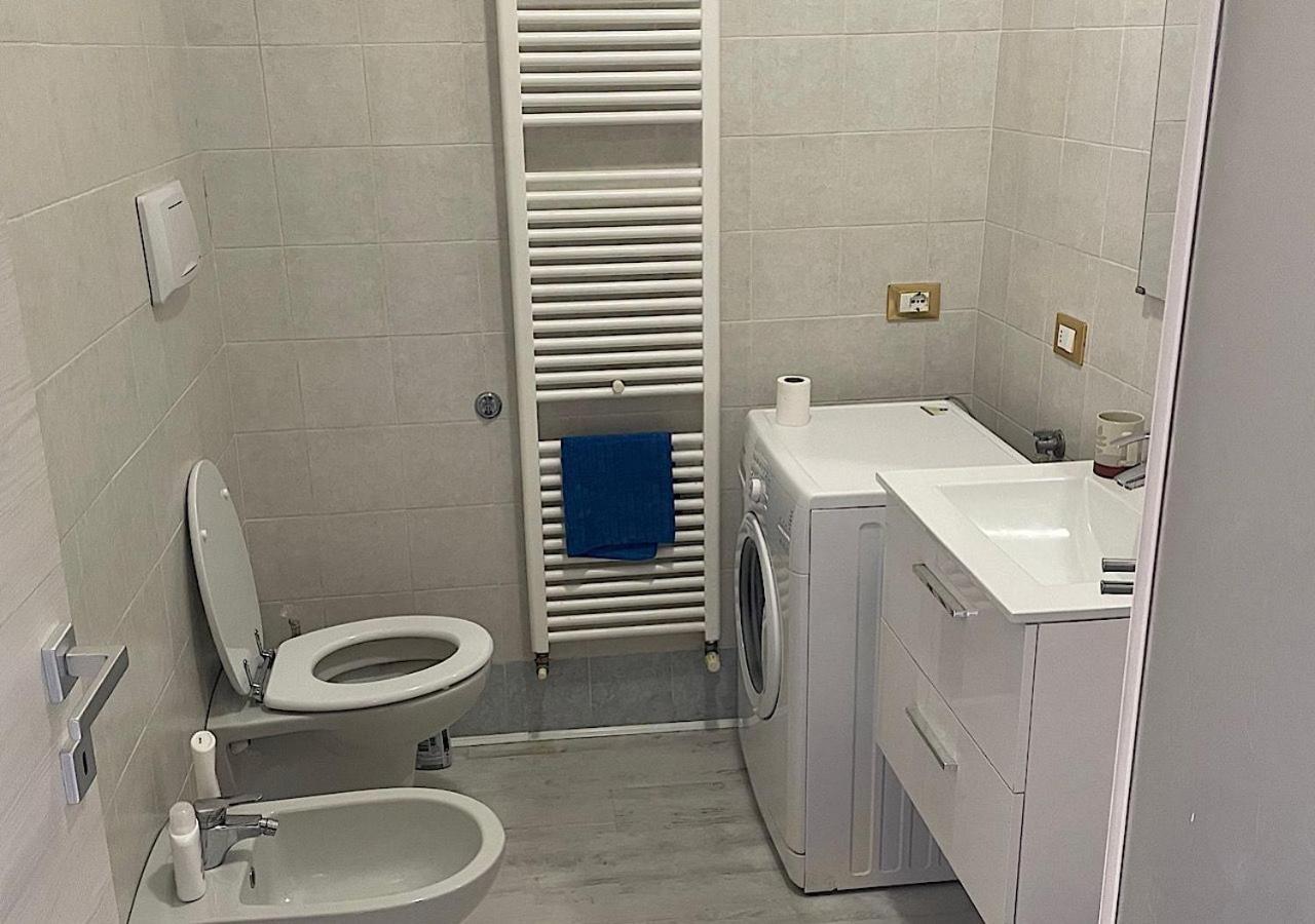 La Magnolia Apartaments IV Tulip Ντεζεντσάνο ντελ Γκάρντα Εξωτερικό φωτογραφία