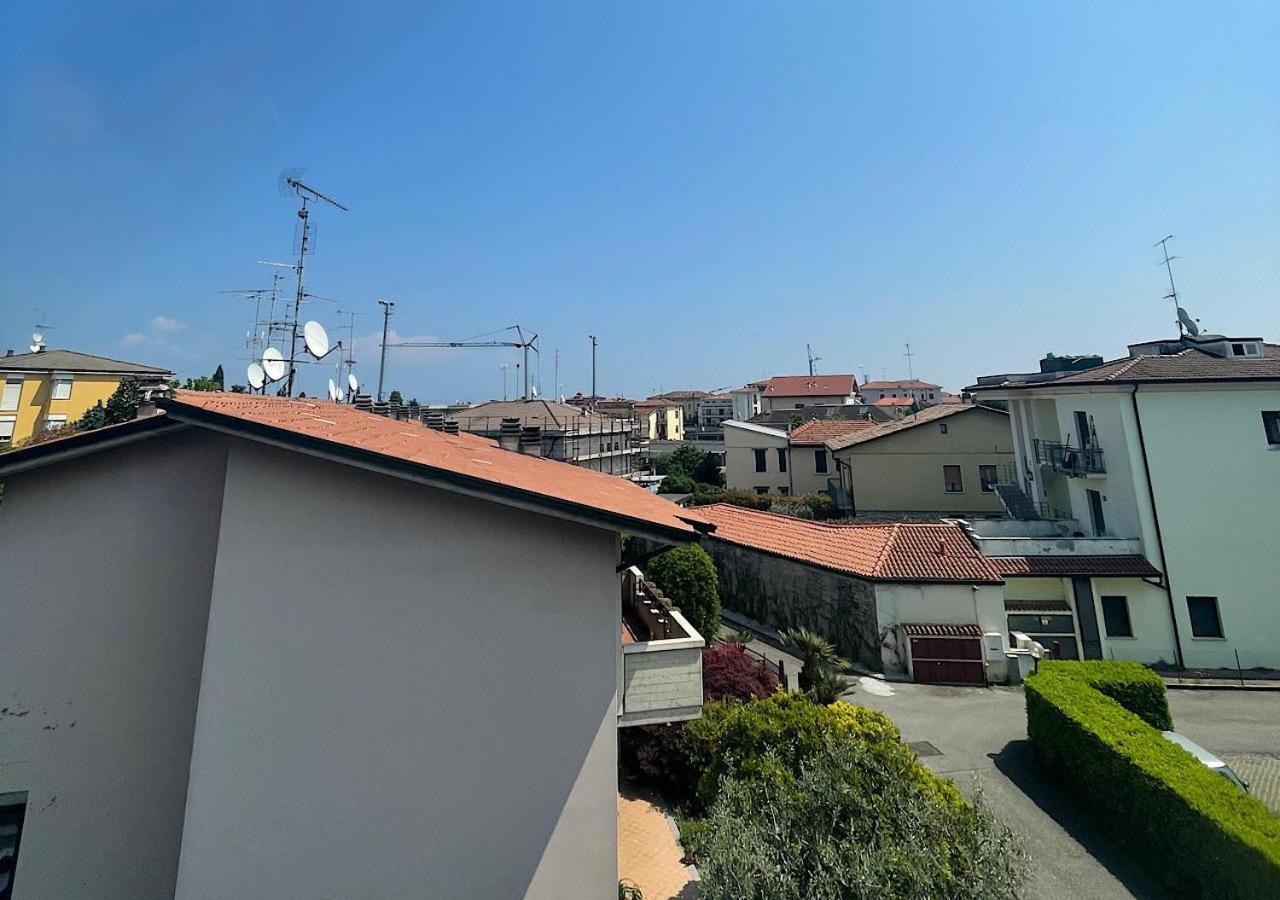 La Magnolia Apartaments IV Tulip Ντεζεντσάνο ντελ Γκάρντα Εξωτερικό φωτογραφία